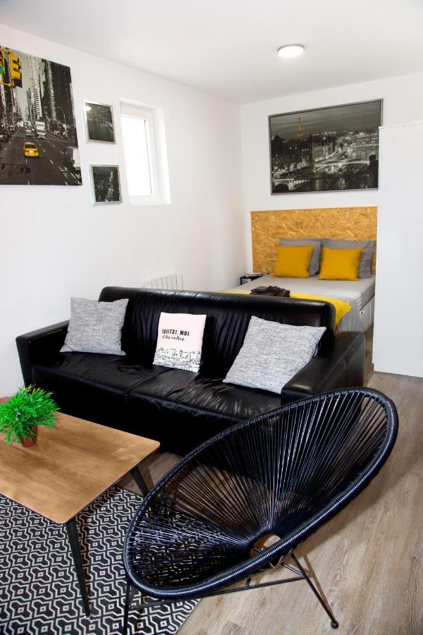 Les Lofts De Provins: Apt 4 Luaran gambar
