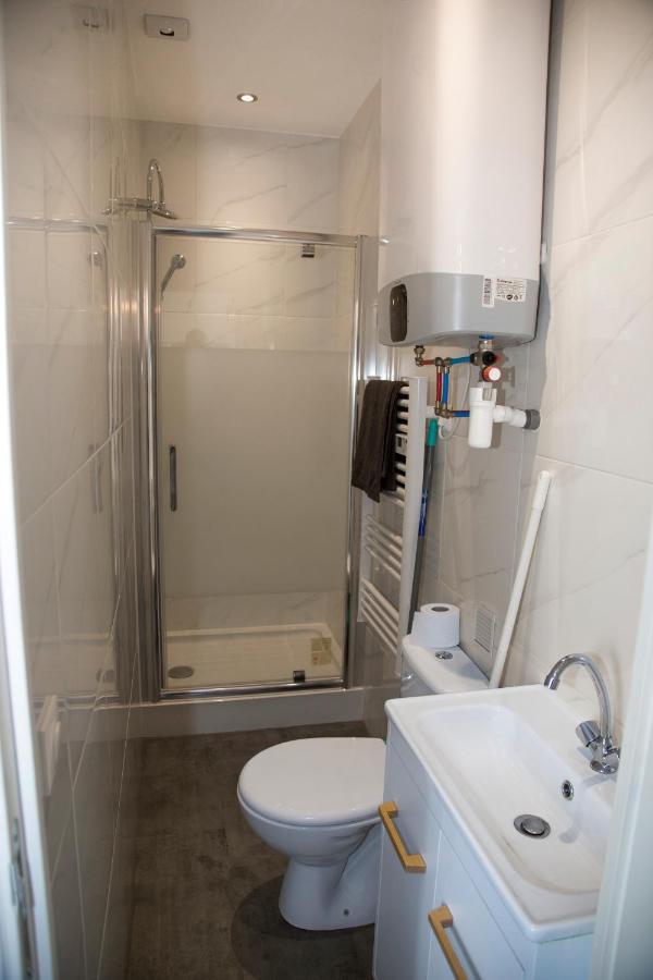Les Lofts De Provins: Apt 4 Luaran gambar