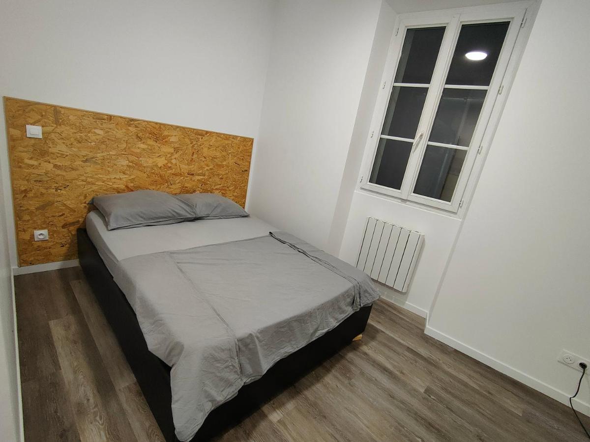 Les Lofts De Provins: Apt 4 Luaran gambar