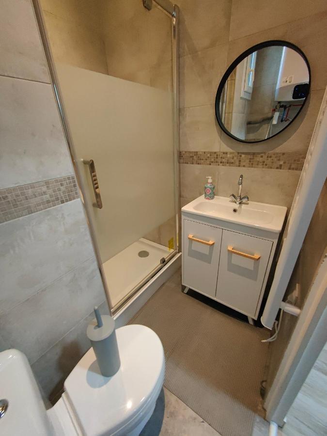 Les Lofts De Provins: Apt 4 Luaran gambar